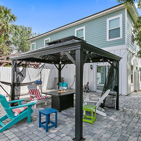Few Steps To Ocean-4 Beach Cruisers & Free Parking & Private Backyard Jacksonville Beach Zewnętrze zdjęcie